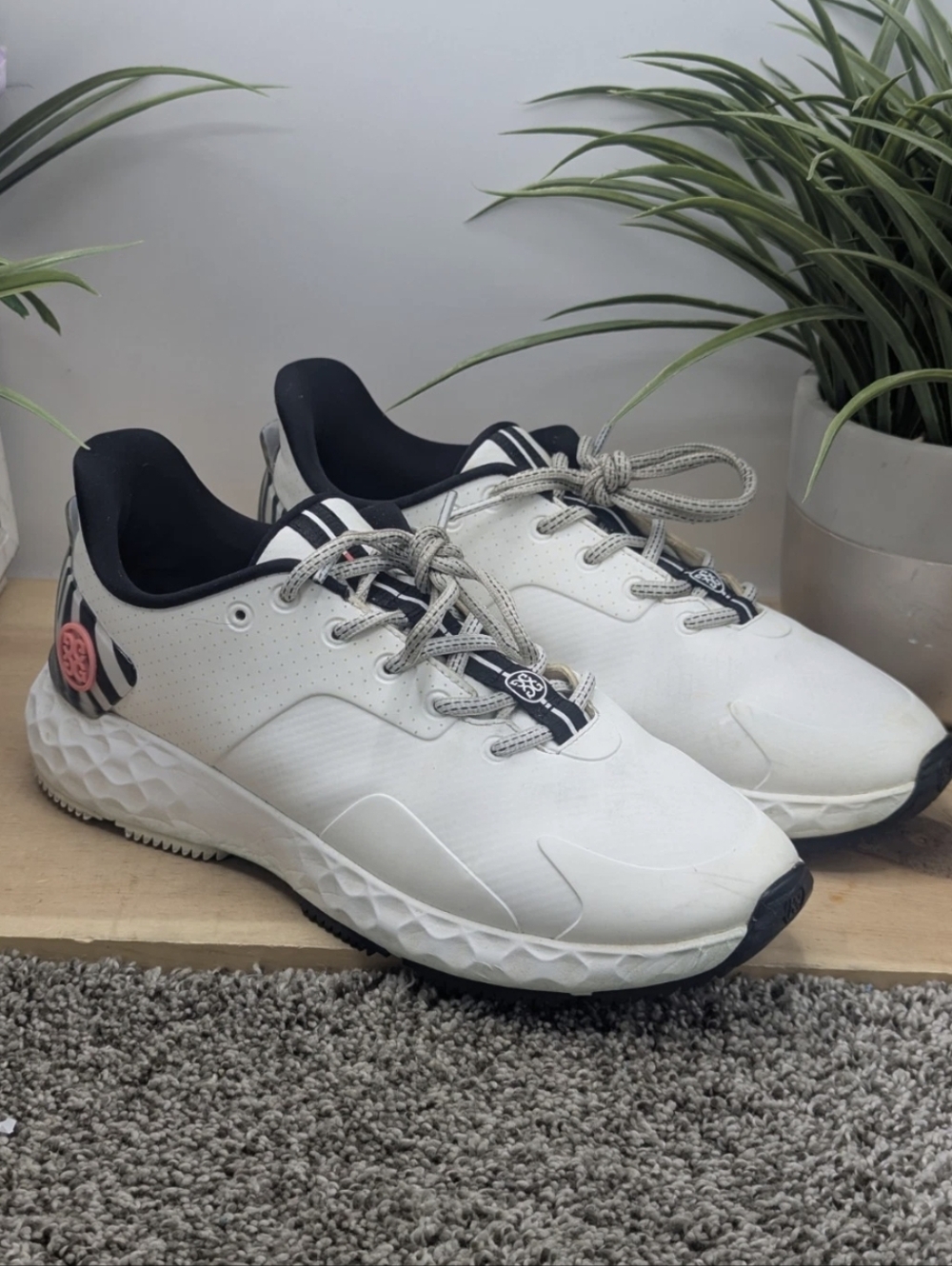 G/Fore MG4 Women's Size 9.5 Leather Golf Shoes Casual Sports